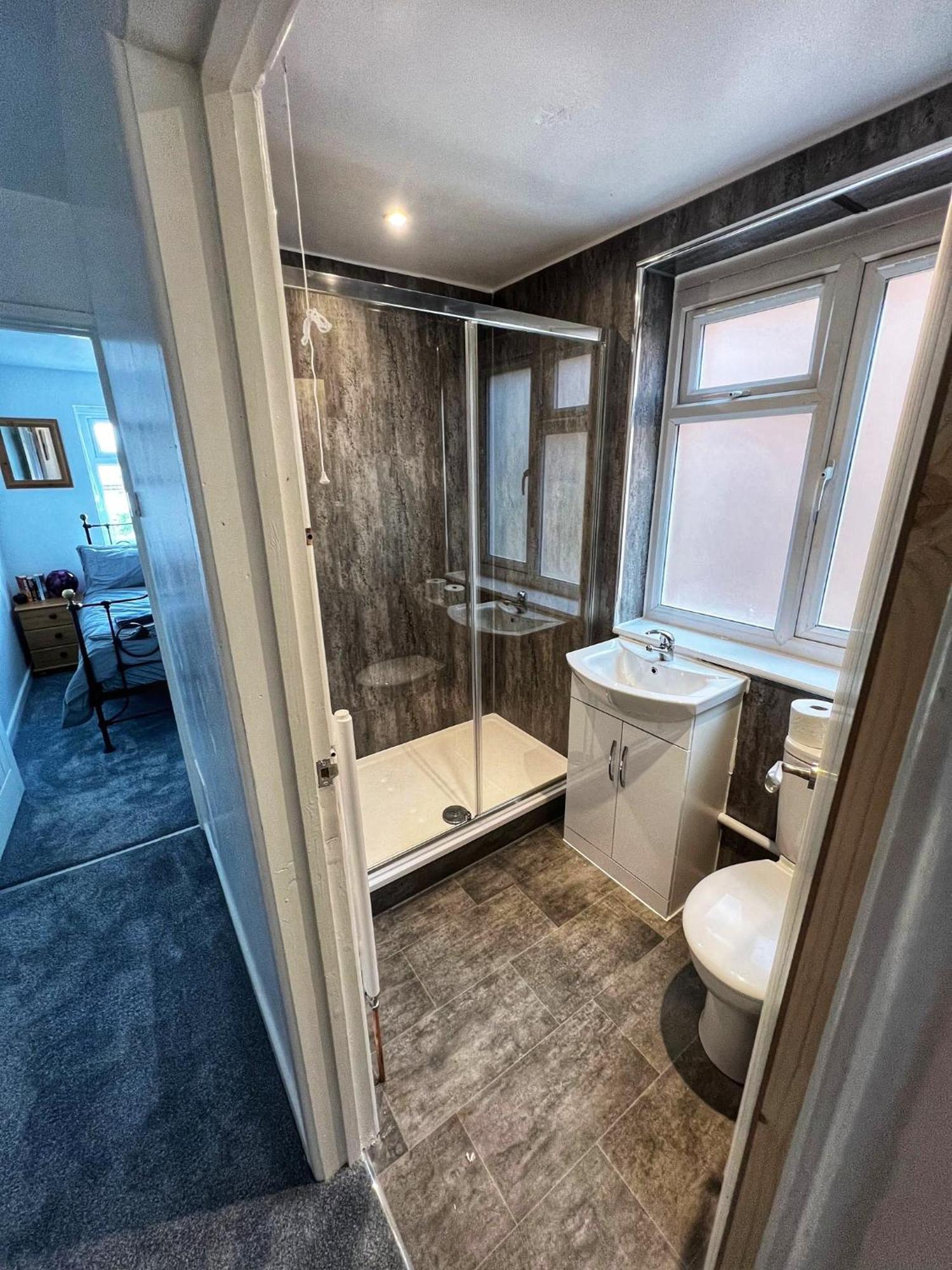 Modern Comfortable Quiet Self Contained Apartments 브래클리 외부 사진